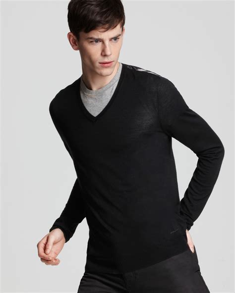 Burberry London Merino Wool V